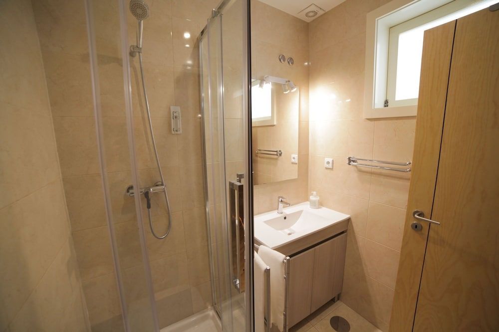 Cedofeita Back Garden Standard Studio, 1 Double Bed, City View (3F) 8