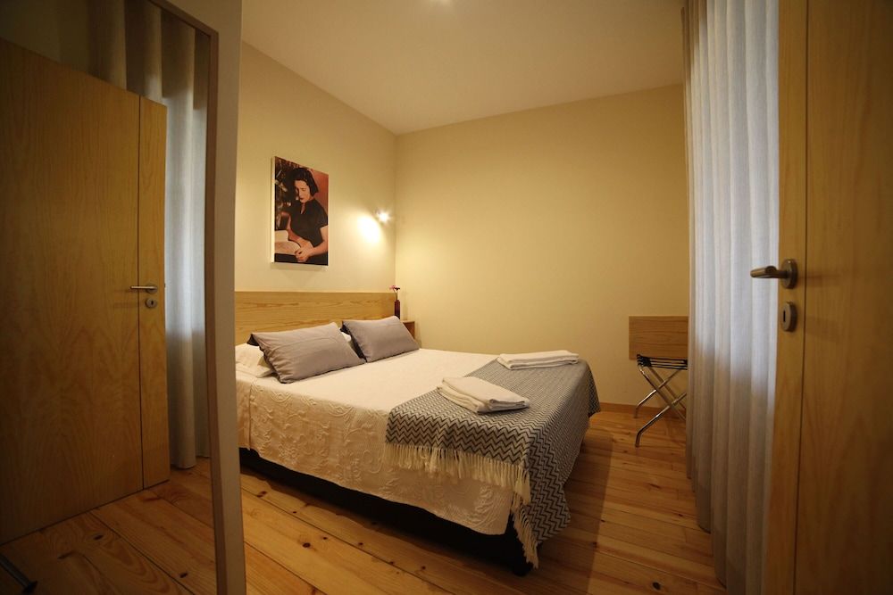 undefined Cedofeita Back Garden 4