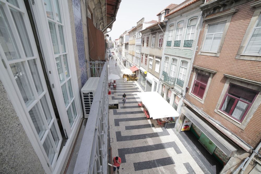 undefined Cedofeita Back Garden 8