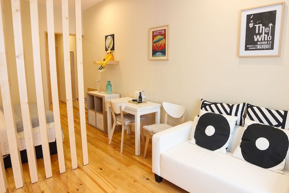 undefined Cedofeita Back Garden 3