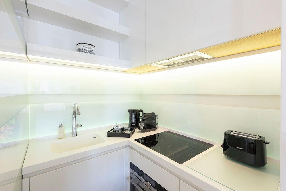 undefined Amazing Vittoriano 4