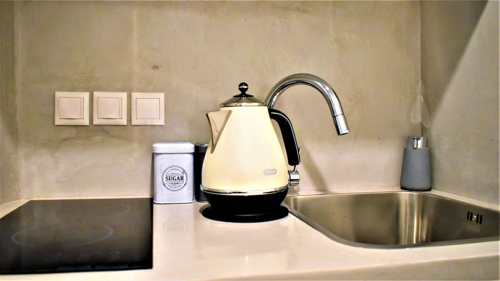 Acropolis Suites Suite (Garden Couples) 5