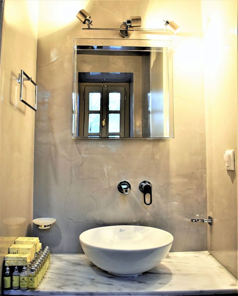 Acropolis Suites Suite (Garden Couples) 12