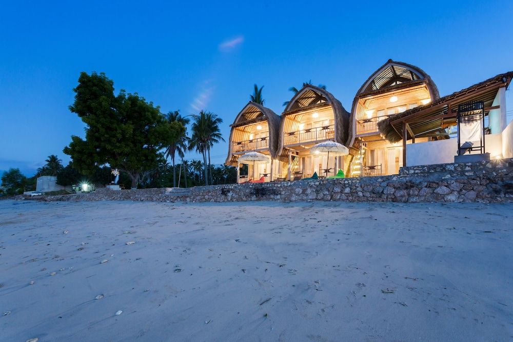 undefined The Dewi Premier 4