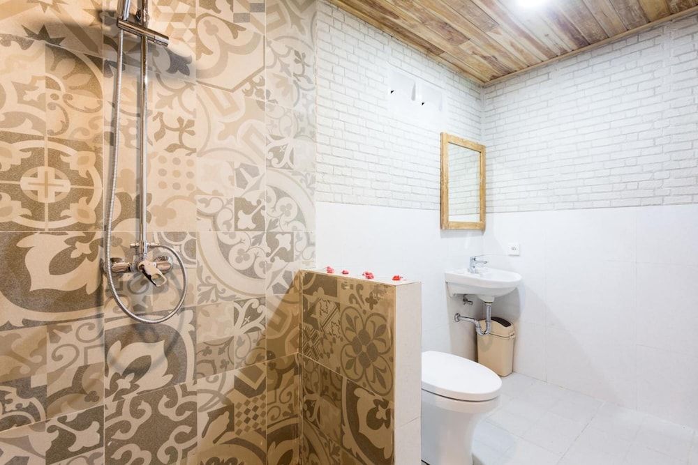 The Dewi Premier Balcony Room Sea View 9