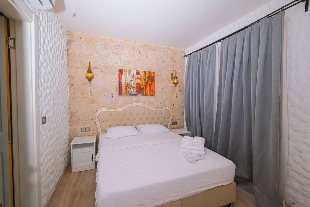 Kybele Suites Alacati Standard Double Room (Canarino) 4