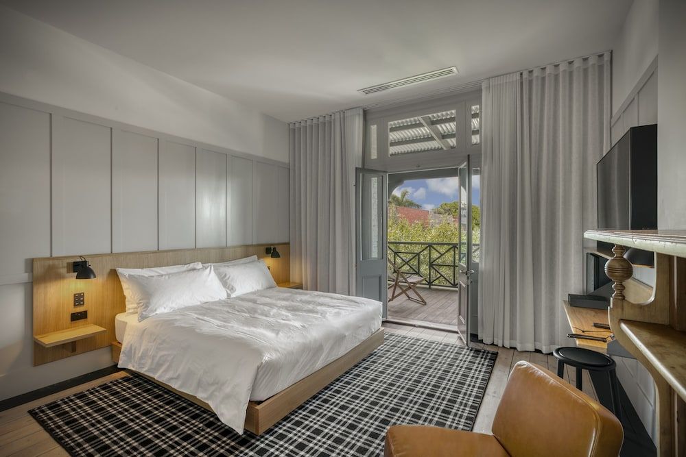 Farmers Home Hotel Homestead 2