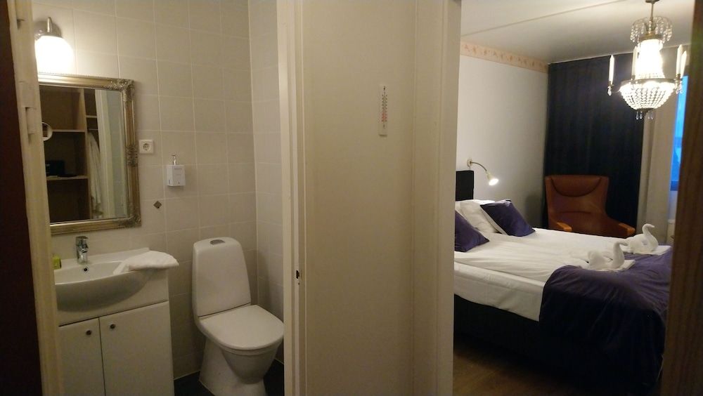 Hotell Wettern Standard Room (Lake or Courtyard view) 22