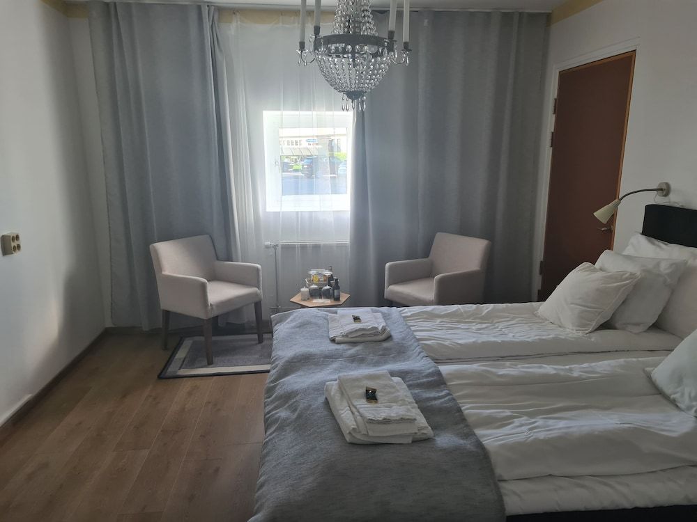 Hotell Wettern Standard Room (Lake or Courtyard view) 15