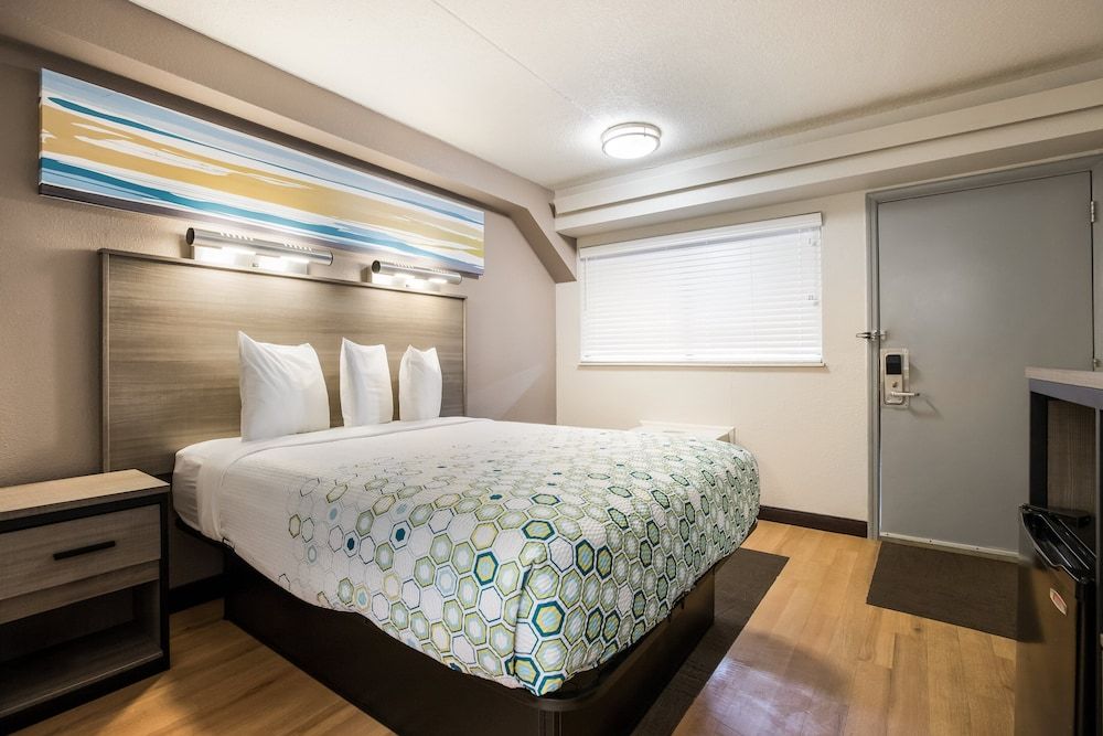 Studio, 1 Queen Bed, Non Smoking