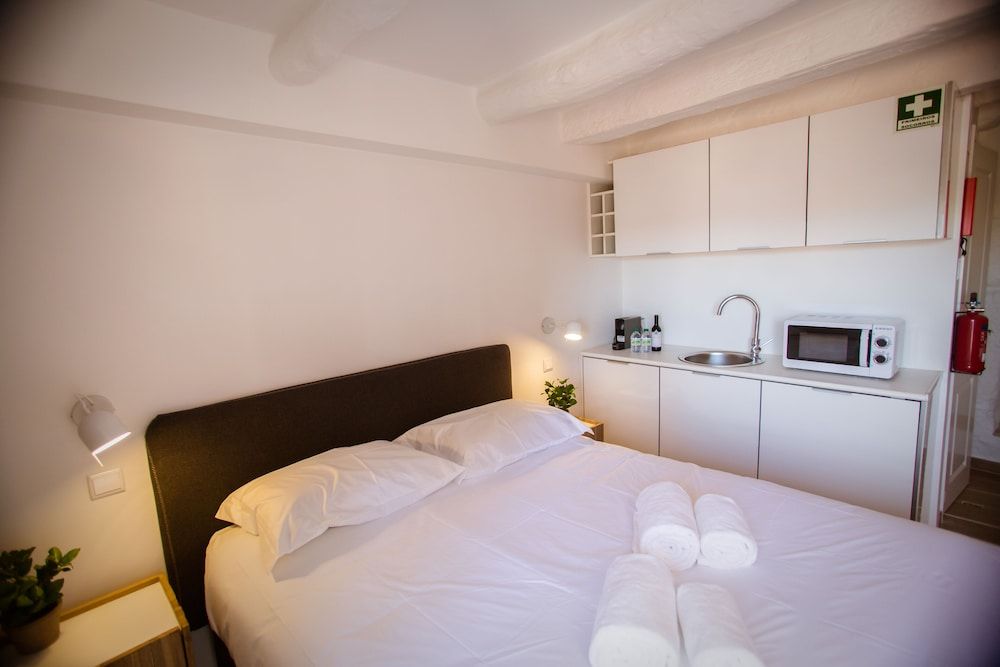 undefined Porto & Douro Best Views by Porto City Hosts 10