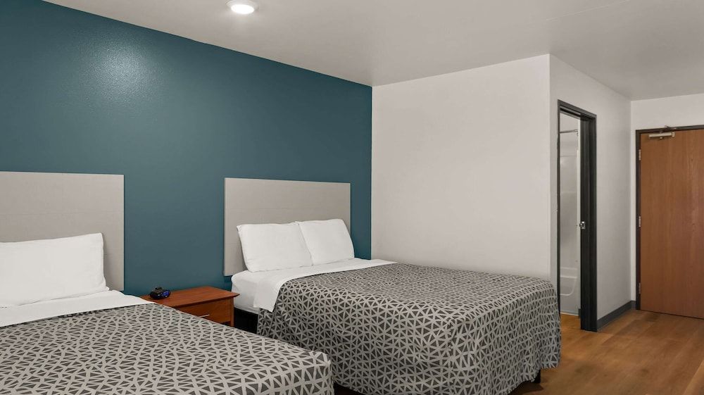 Standard Room, 2 Double Beds, Non Smoking