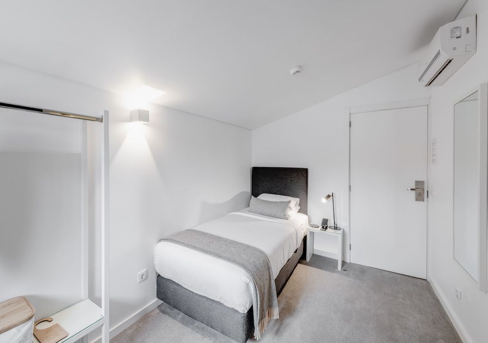 undefined Miragaia Riverside Suites. 9