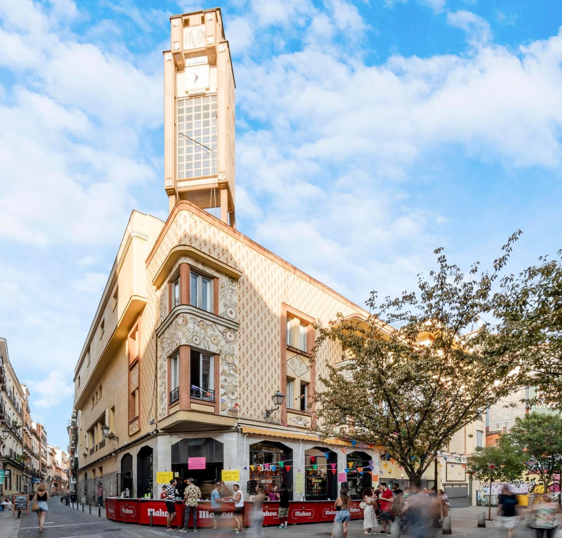 undefined Bob W Madrid Atocha 4