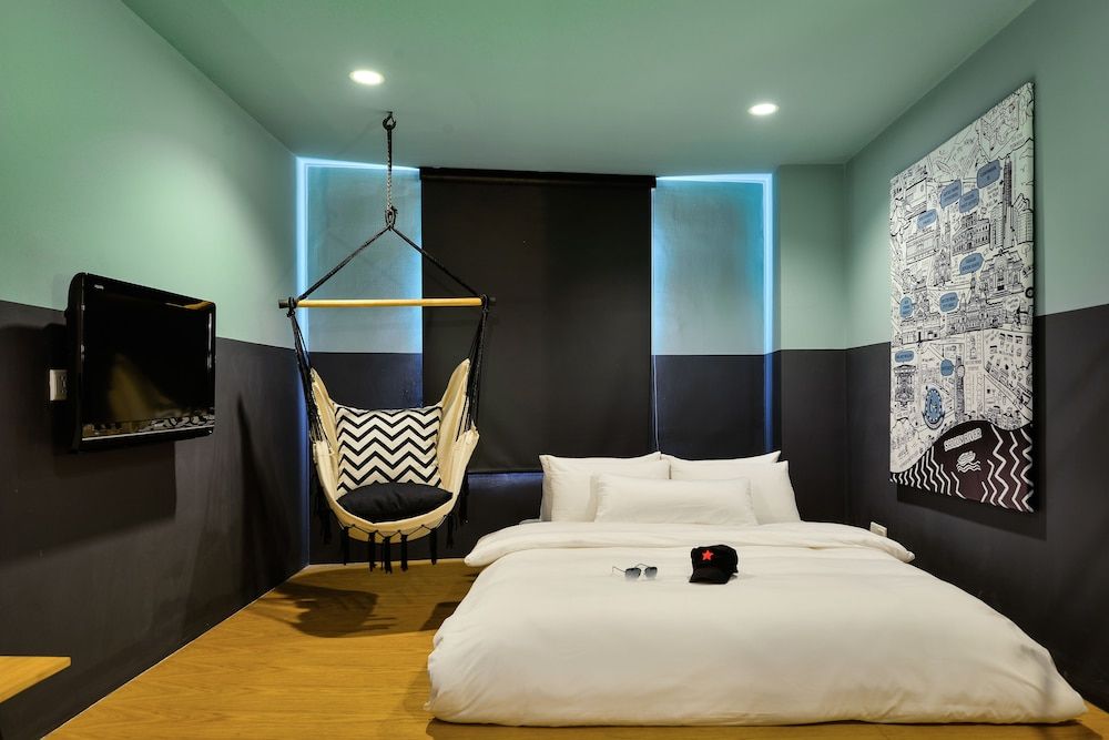 undefined The Hammock Hotel Fine Arts Museum 3