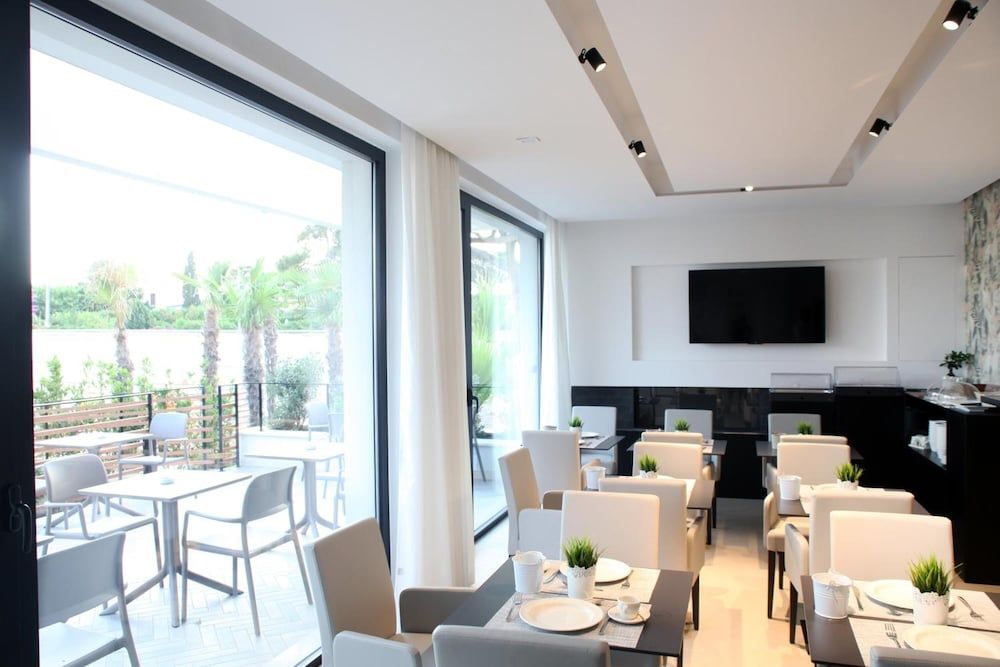 undefined Villa Pina 9