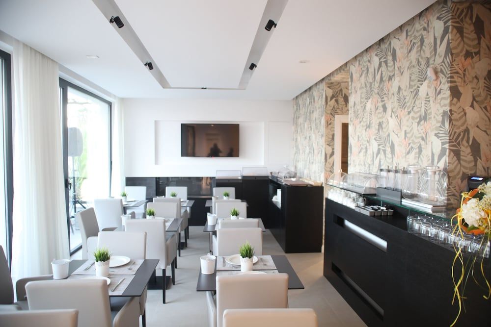 undefined Villa Pina 8