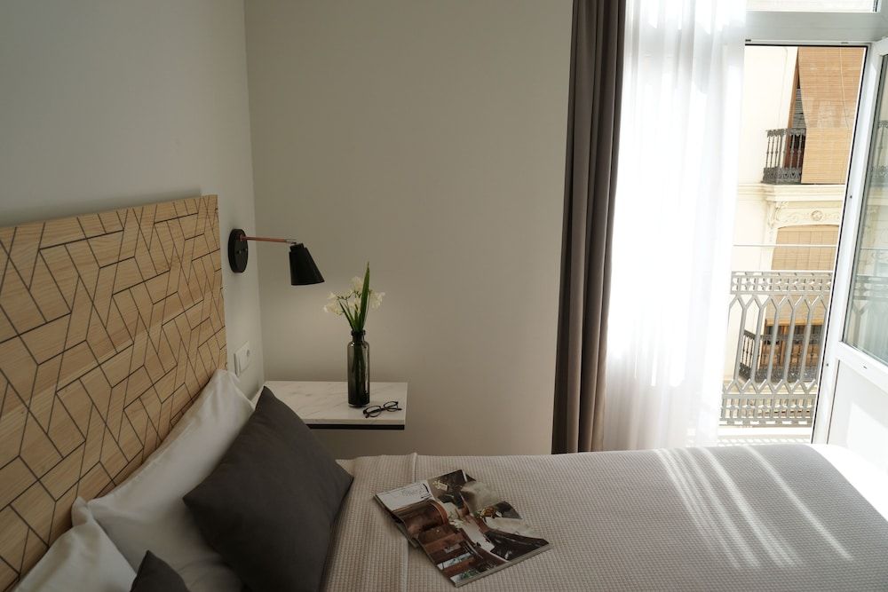 MD Design Hotel Portal del Real Comfort Double Room, 1 Queen Bed 5