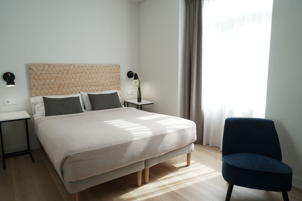 MD Design Hotel Portal del Real Comfort Double Room, 1 Queen Bed 9