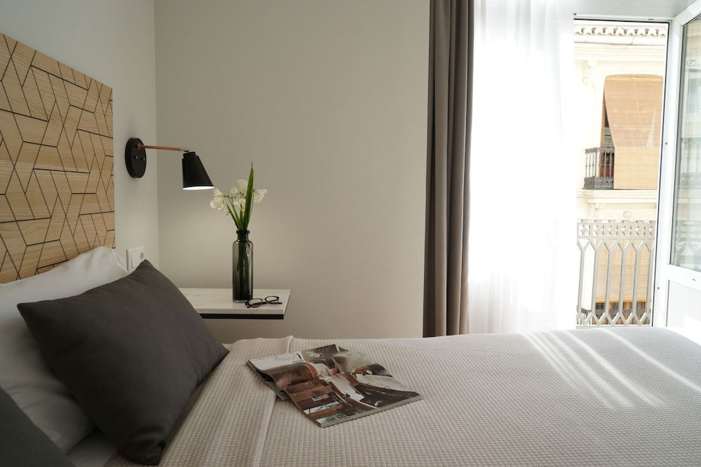 MD Design Hotel Portal del Real Comfort Double Room, 1 Queen Bed 8