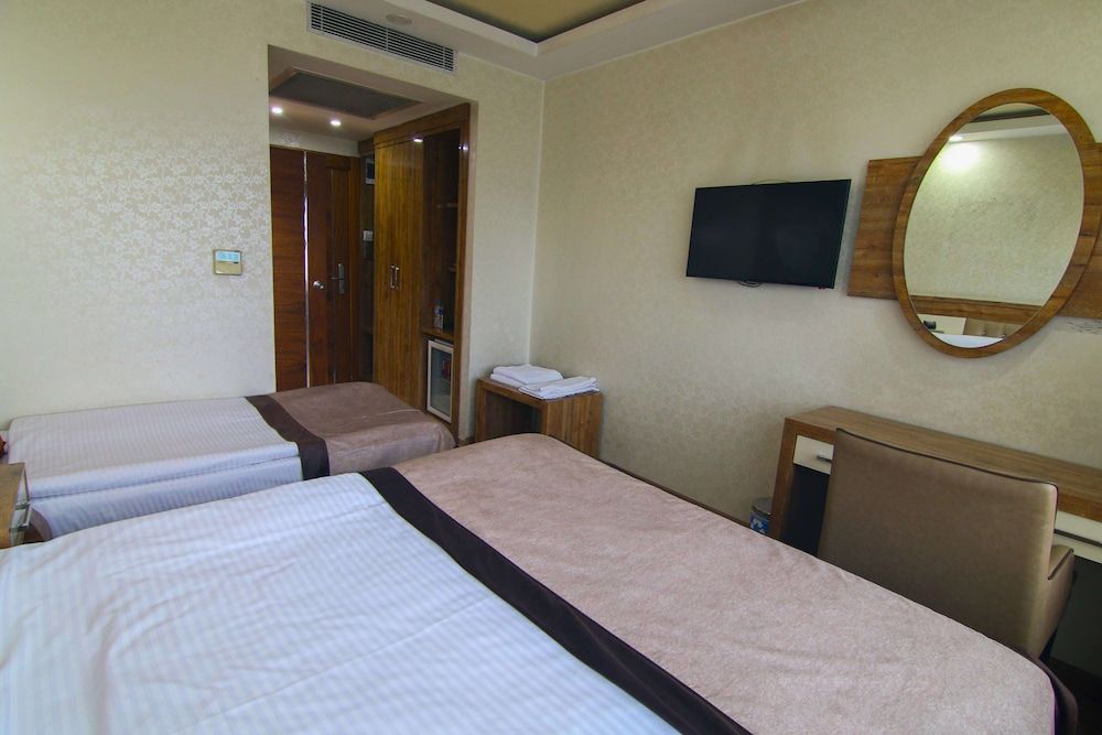 Grand Zara Otel Standard Twin Room 2