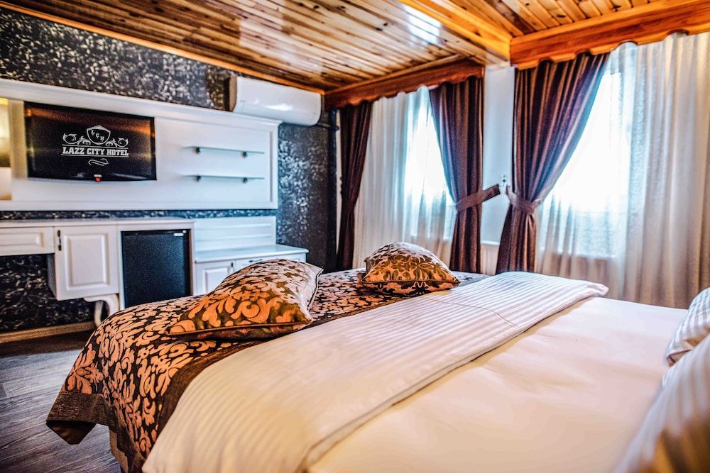 Lazz City Hotel Superior Double Room 4