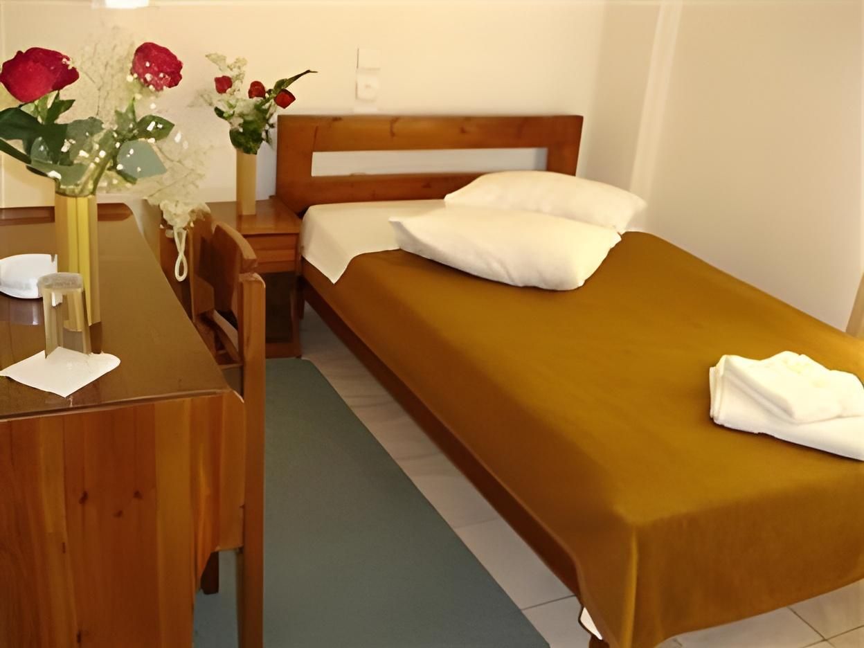 Twin Room with Private External Bathroom