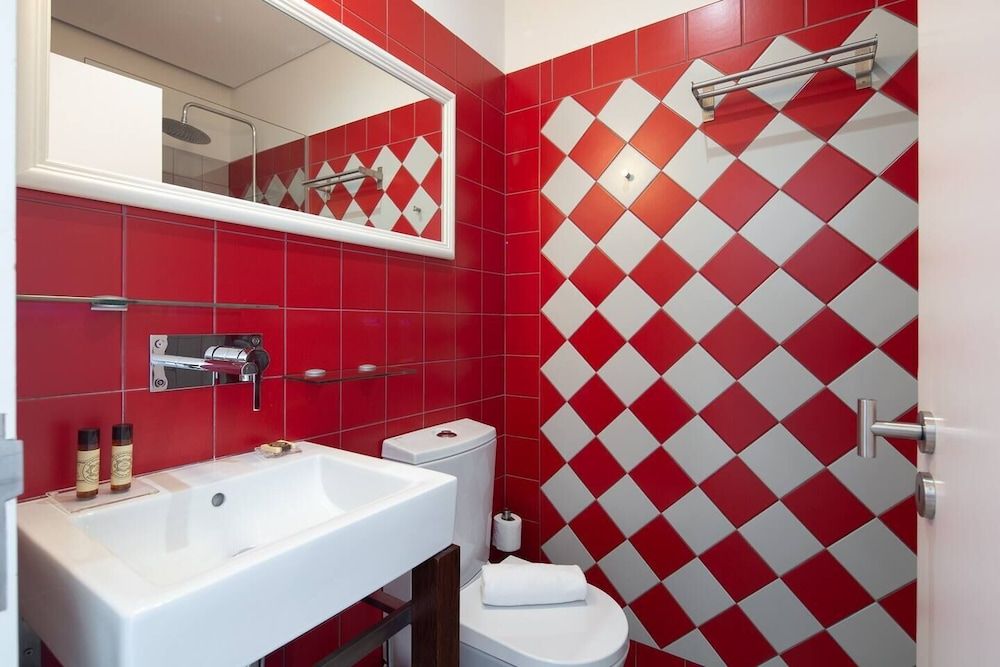 Premium Suites & Apartments Porto Centre Deluxe Double or Twin Room, 1 Bedroom, Lanai, Courtyard View 6