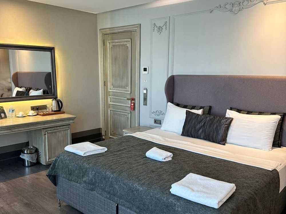 undefined Tk Taxim Hotel 4