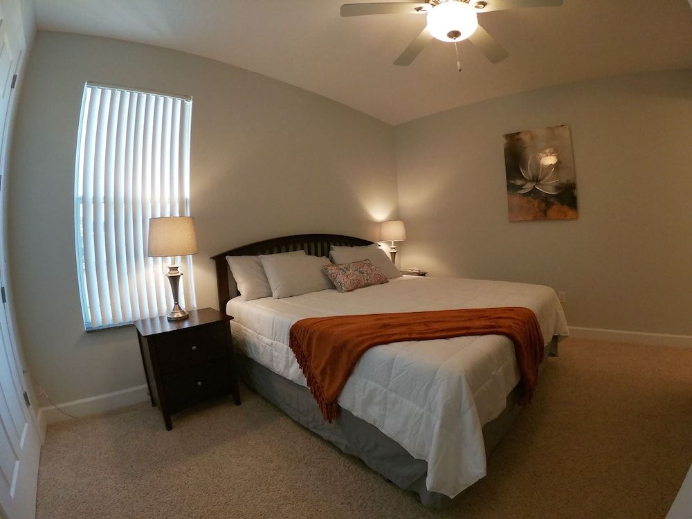 Peaceful townhouse in Kissimmee Florida Comfort Townhome 4