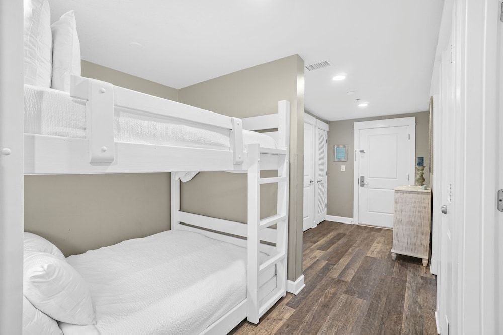 Condo, 2 Bedrooms, Beach View (1-1007)