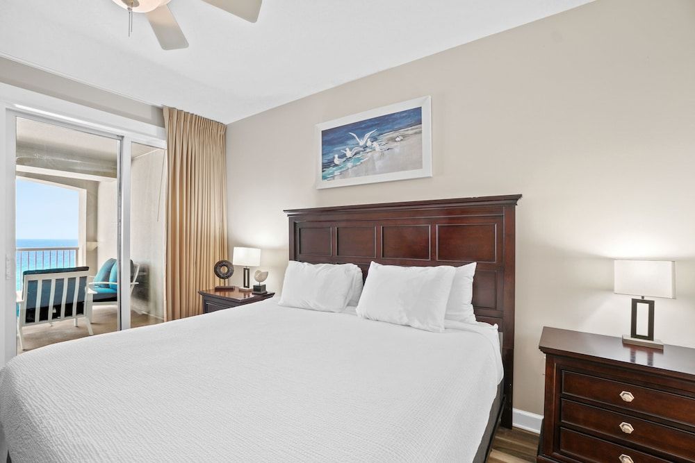 Condo, 2 Bedrooms, Sea View (1-907)