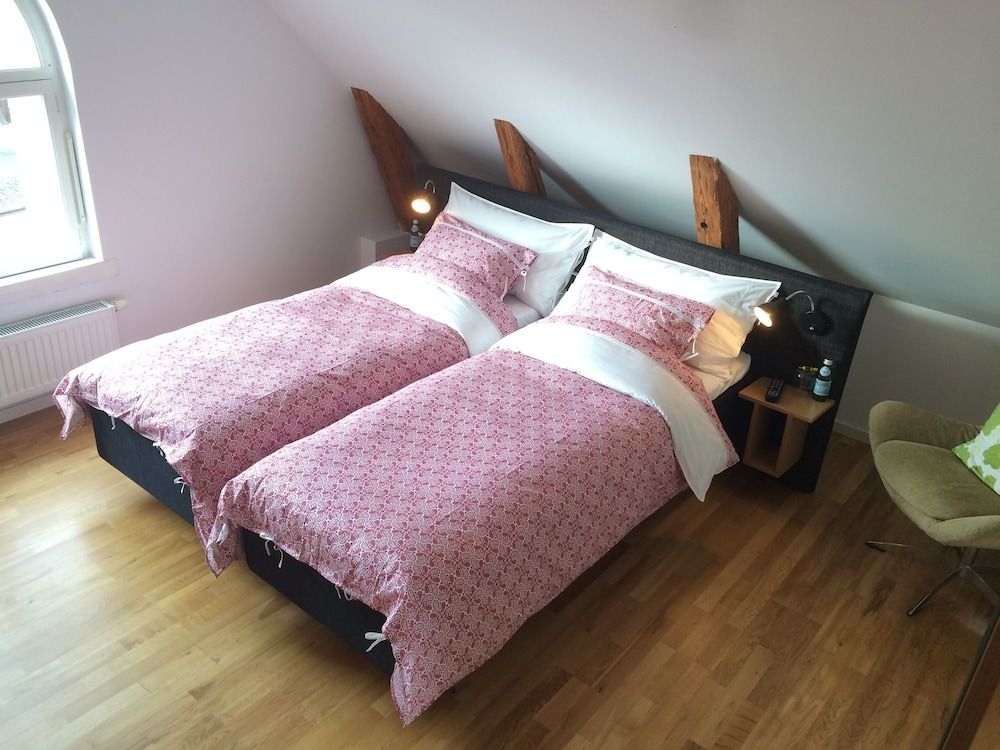 Annas Hotell Twin Room 9