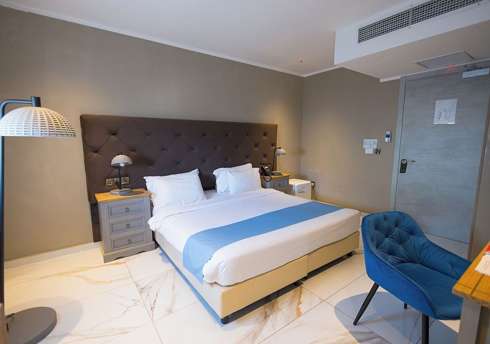The Segond Hotel Double Room (Standard King Room) 4