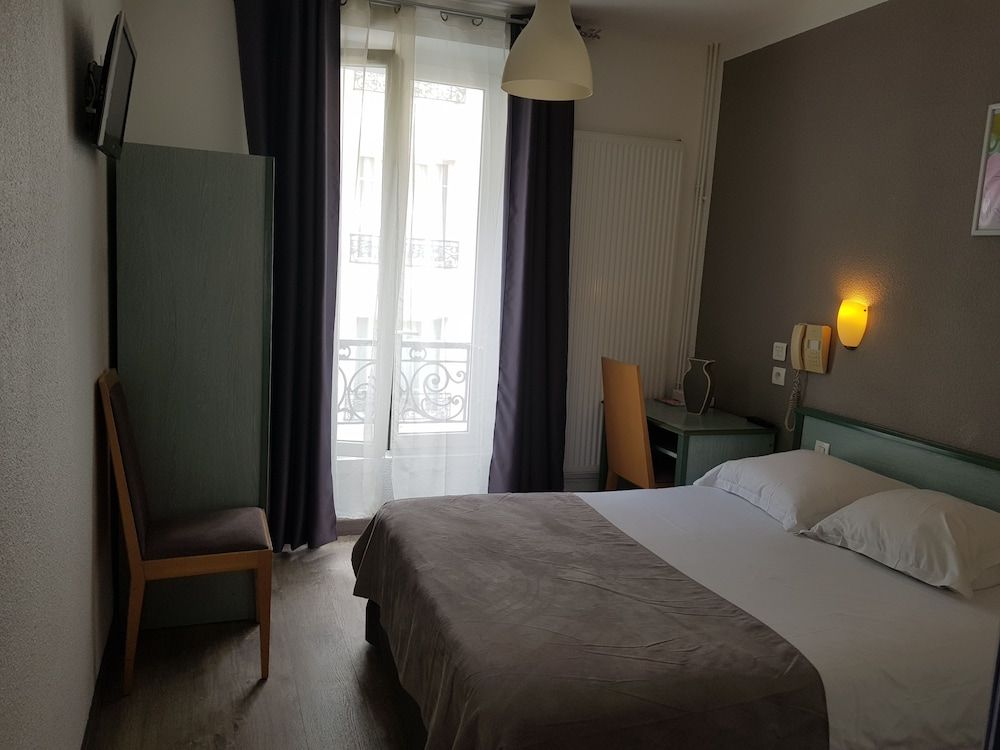 undefined Hôtel Le Saint-Hubert - Gare de Lyon Bastille 10