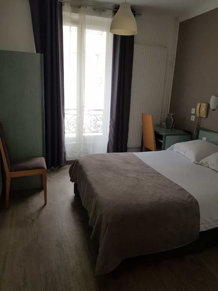 undefined Hôtel Le Saint-Hubert - Gare de Lyon Bastille 3