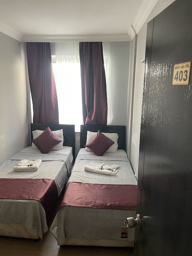 Ersoy Aga Otel Economy Twin Room, 2 Twin Beds, Shared Bathroom 7