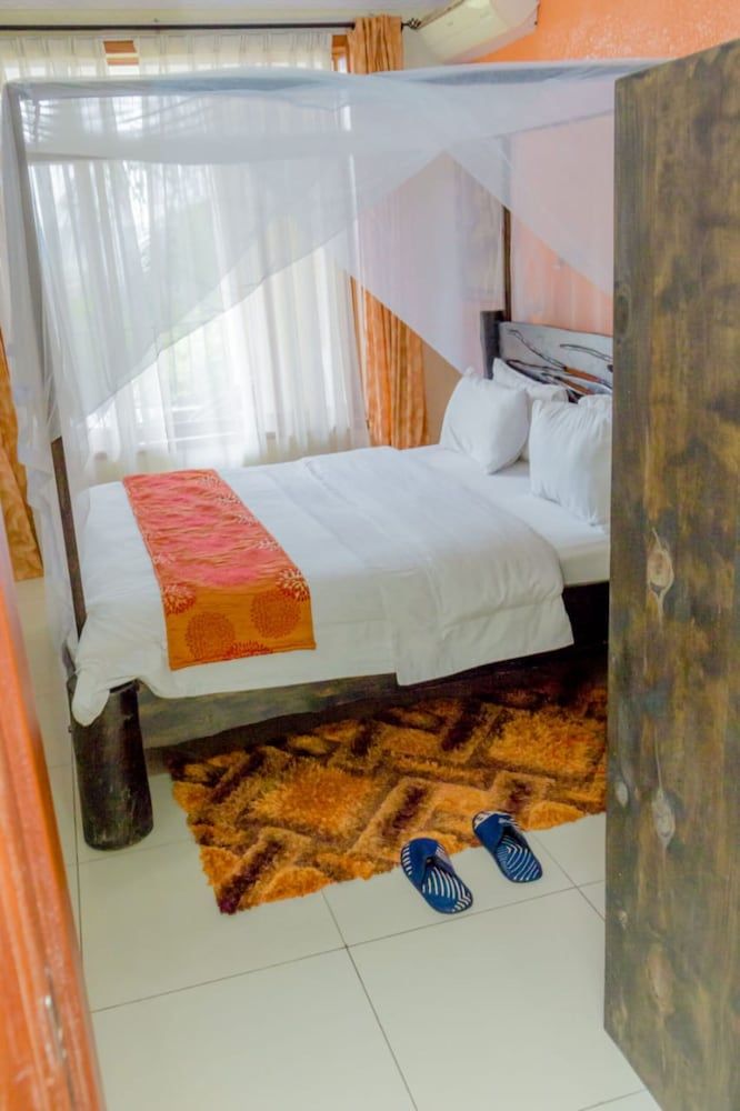 Select Boutique Hotel Standard Twin Room 4