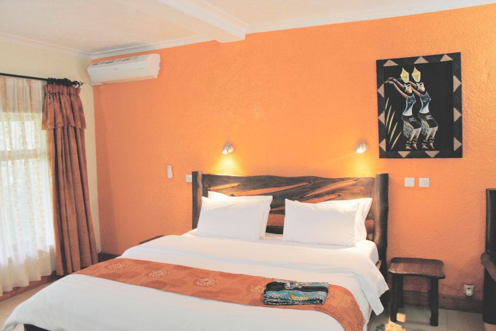 Select Boutique Hotel Standard Twin Room 3