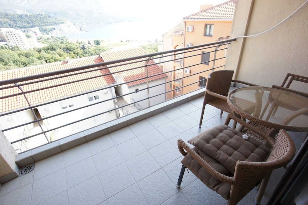 Studio, Sea View