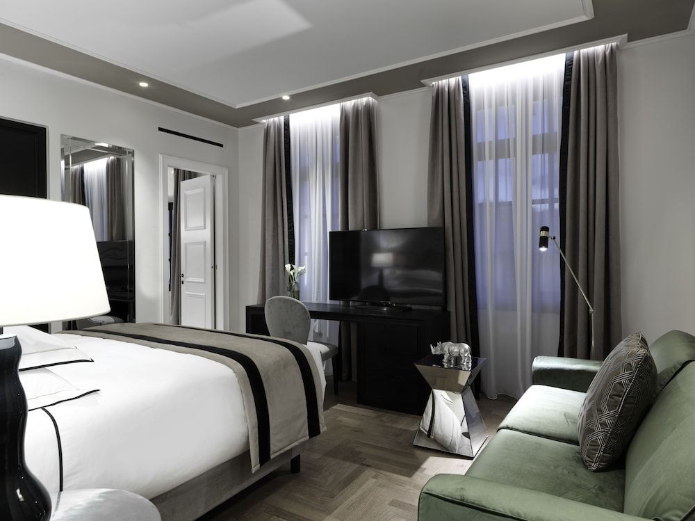 Junior Suite, City View