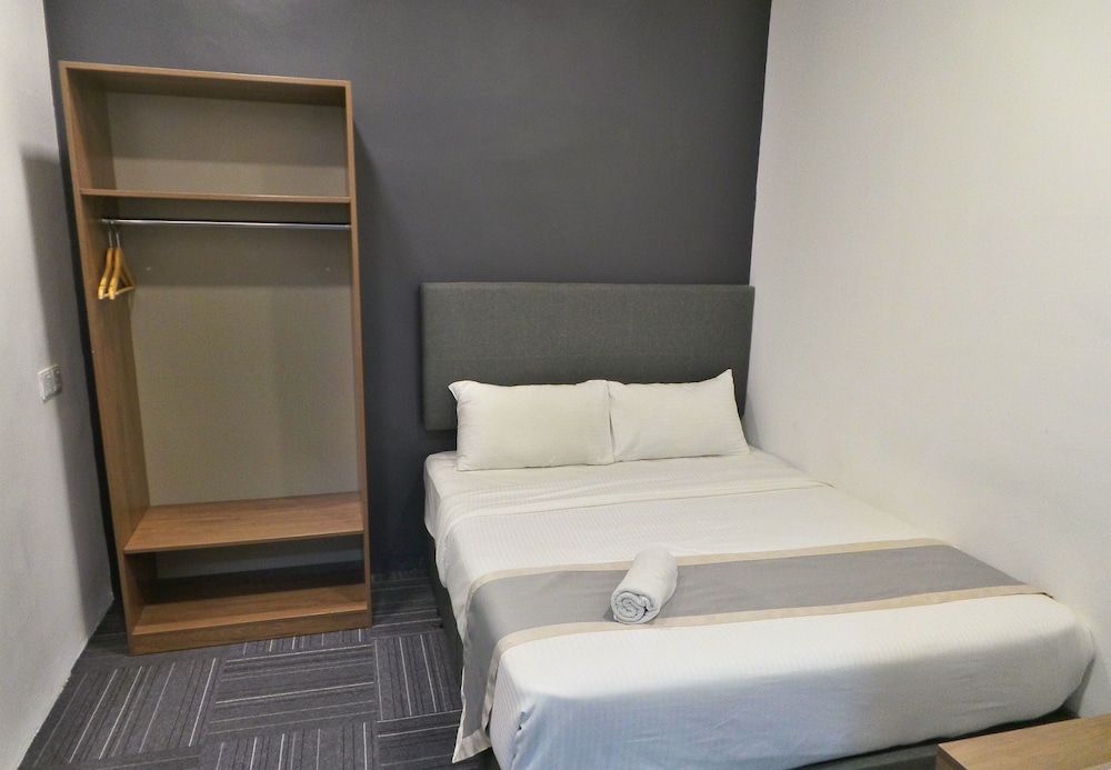 undefined WE Hotel 7