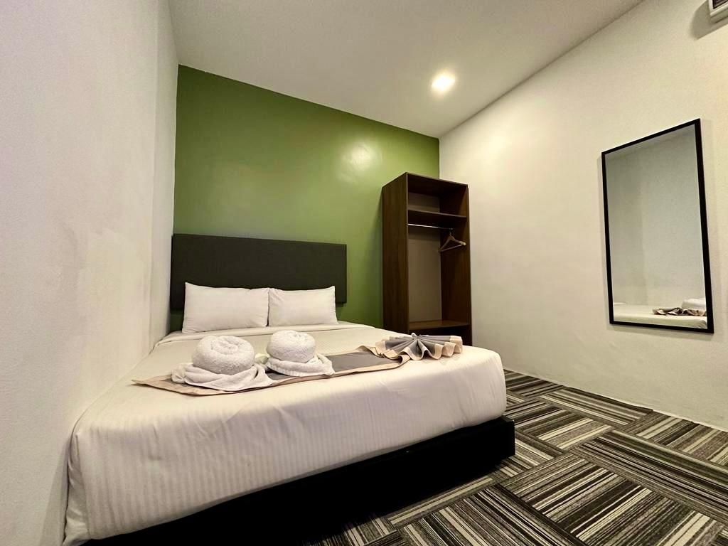 undefined WE Hotel 5