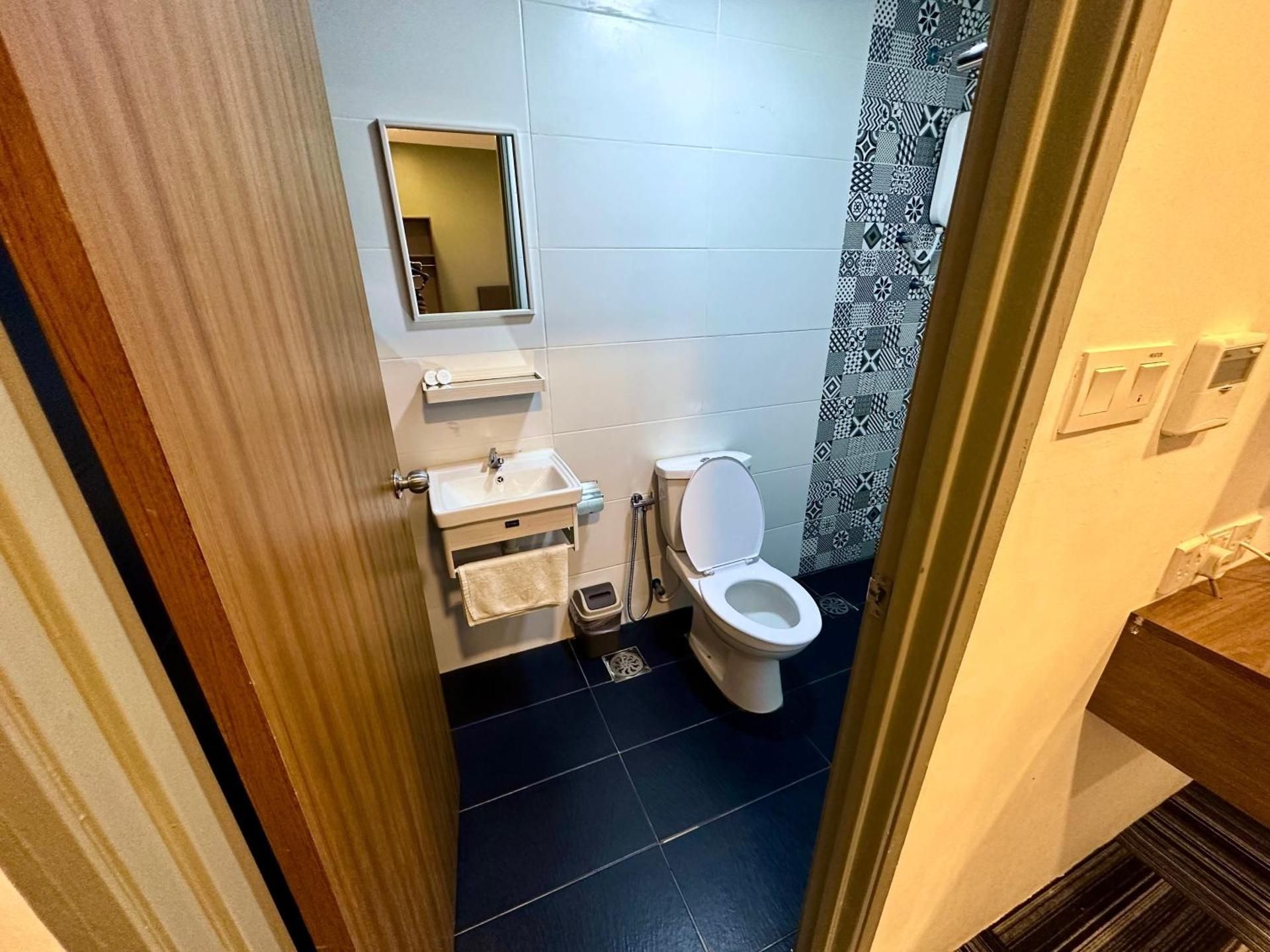 undefined WE Hotel 7