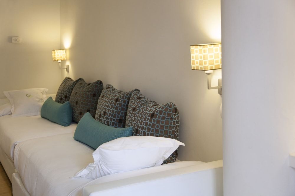 Hostal Goya Twin Room 4