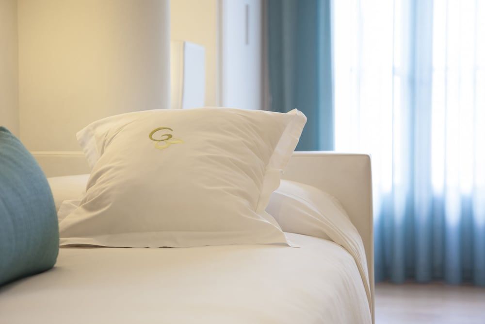 Hostal Goya Twin Room 3