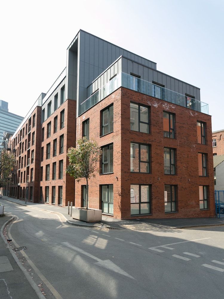 undefined Hilltop Serviced Apartments - Northern Quarter 7