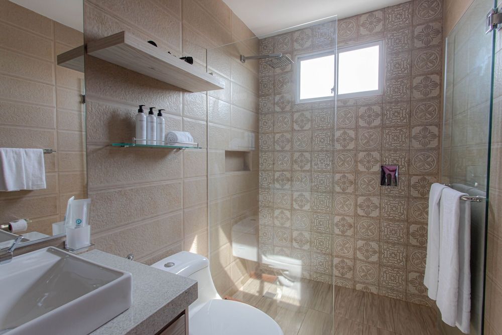 Hotel Puerto Pacifico Guayaquil Airport Standard Double Room 6