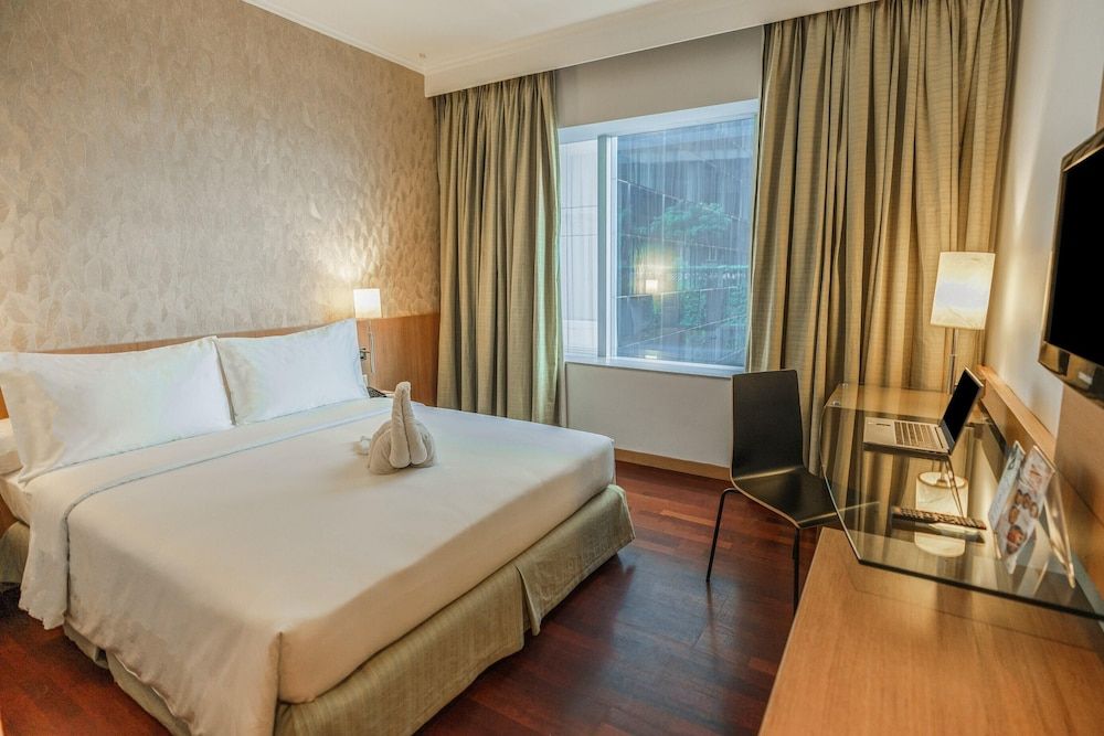 Kimaya Slipi Jakarta By Harris Deluxe Room 4