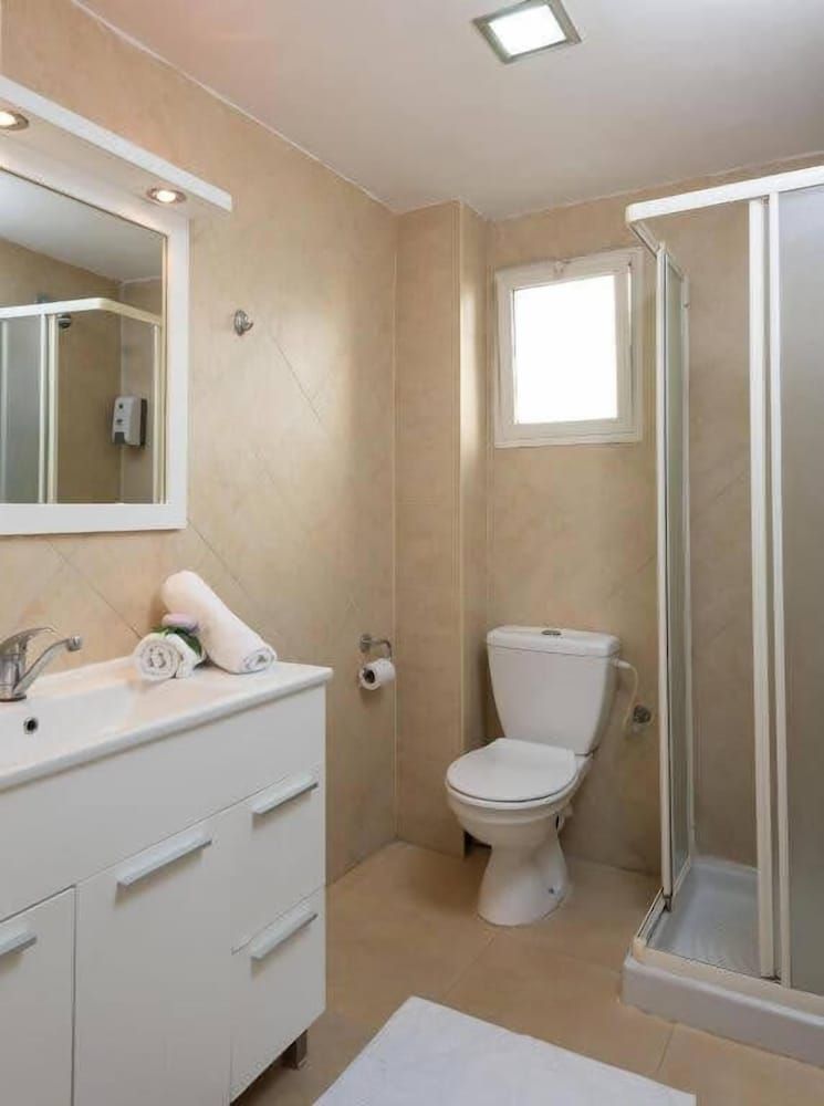 undefined Hotel H7 tlv 9